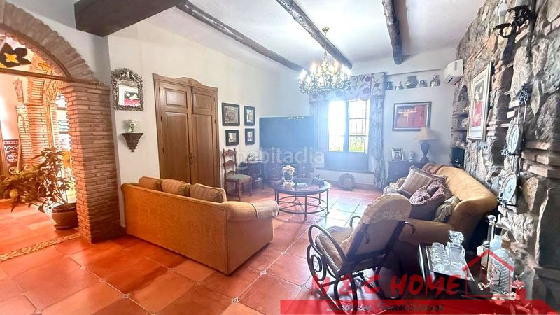 Foto 3f7e93d8-cbca-4e17-b1e9-ad6d46f7730e. Casa amb piscina a Cortijo de Maza - Finca Monsalvez - El Olivar Málaga