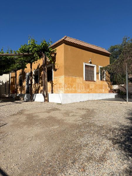 Foto a1db89aa-6da3-464c-a197-70889a2f5758. Finca rústica a Berja