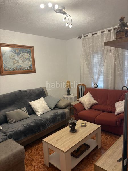 Foto 7c1e0ae9-d9e8-4ee0-80c7-c311e60c94db. Casa adossada a Berja