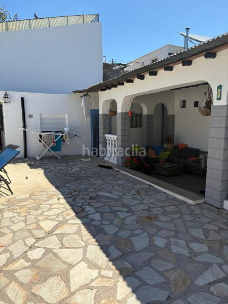 Foto e106447c-63d7-4549-8878-ccbe364b3c49. Casa adossada amb xemeneia piscina a Berja