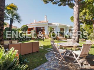 Casa en Playa de Gandía. Lujosa casa en les motes  playa de gandía