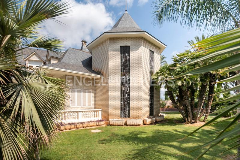 Foto 7a725ec4-8ca5-4aec-b9c2-efde22de14f3. Casa con riscaldamento parcheggio piscina in Gallipont Pobla de Vallbona (la)