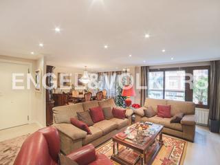 Apartament a El Pla del Remei. Lujosa reforma en colon con plaza de garaje