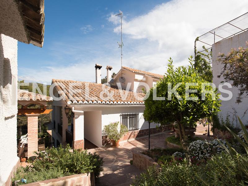 Foto b4be9f01-4bb6-4032-a384-41151497b4e9. Casa con riscaldamento parcheggio piscina in Monteamor-La Carrasca-El Peucal Náquera