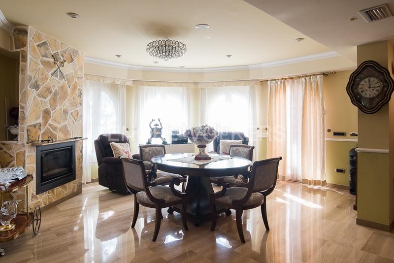 Foto 2649b7c0-41b8-486f-a86e-6fab4b396afb. Maison avec chauffage parking piscine dans Corinto-Almardà Sagunt