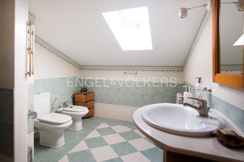 Foto 6f5cc6dd-9bc5-4006-af51-76e8ac931c38. Maison avec chauffage parking piscine dans Corinto-Almardà Sagunt