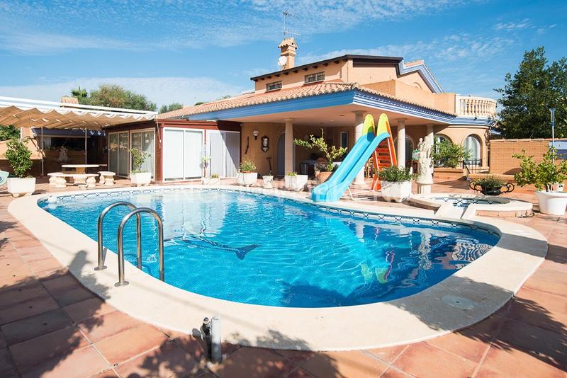 Foto 85d37272-9c22-4e41-a464-0f704cae308b. Maison avec chauffage parking piscine dans Corinto-Almardà Sagunt