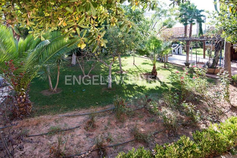 Foto 87a3a588-53cd-4a17-a801-ff5f0d50a5c8. Maison avec chauffage parking piscine dans Corinto-Almardà Sagunt