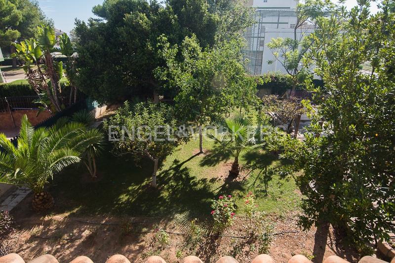 Foto a2dde96e-3bd9-4681-a897-561c46671738. Maison avec chauffage parking piscine dans Corinto-Almardà Sagunt