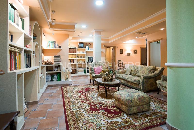 Foto c4079663-e908-4753-9170-32e94cd10903. Maison avec chauffage parking piscine dans Corinto-Almardà Sagunt