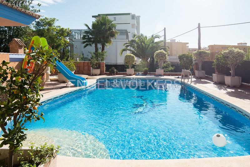 Foto d88de3a3-9ec0-48f2-8a90-58490688ec90. Maison avec chauffage parking piscine dans Corinto-Almardà Sagunt