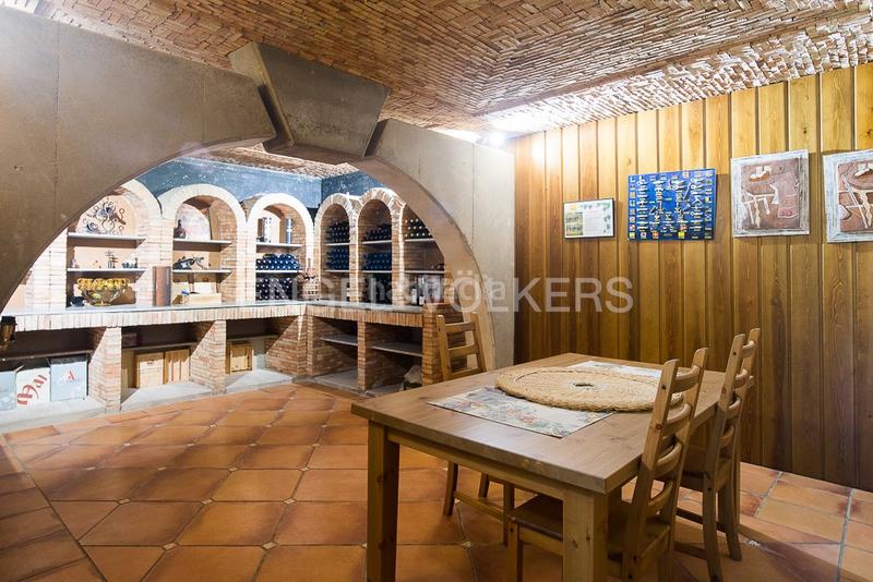 Foto e6584ae7-11b4-44ed-a247-03f57e6b9c5c. Maison avec chauffage parking piscine dans Corinto-Almardà Sagunt