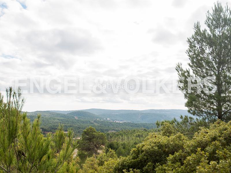 Foto 439fe4c7-9a3f-4714-a8a5-501c0b0dfa26. Terreno residencial enorme finca de caza en Requena