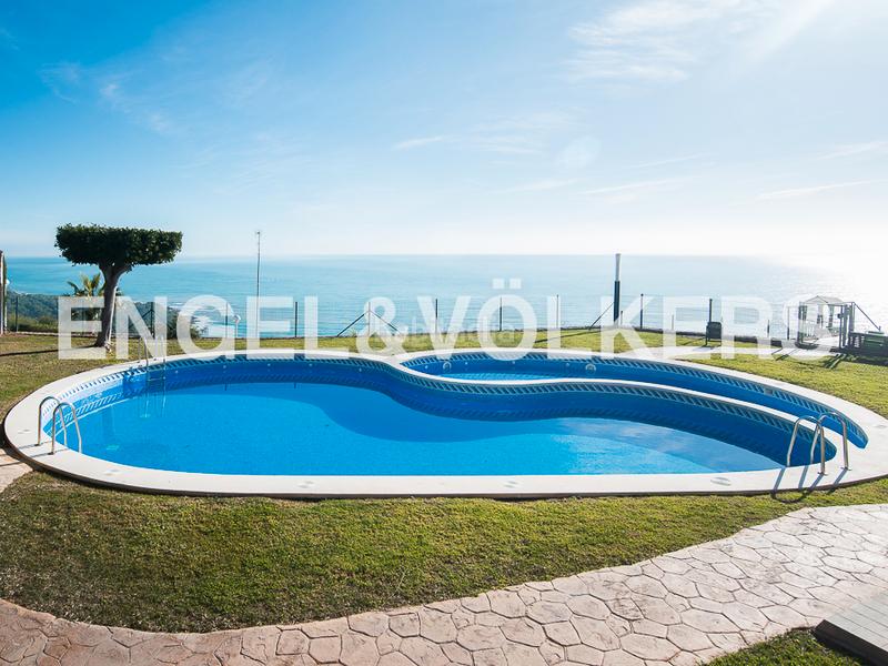 Foto c880a49e-b425-4a22-bbd3-fc108dc11a11. Affitto attico con riscaldamento parcheggio piscina in Oropesa del Mar