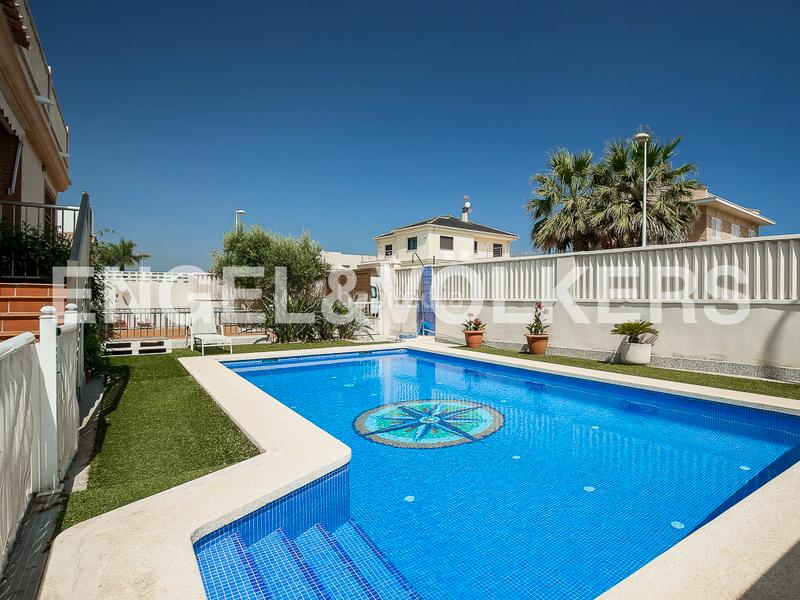 Foto 77b09095-bded-41e2-abfd-0dcc3ce52680. Rent country house with heating parking pool in El Dossel - Mareny de San Lorenzo Cullera