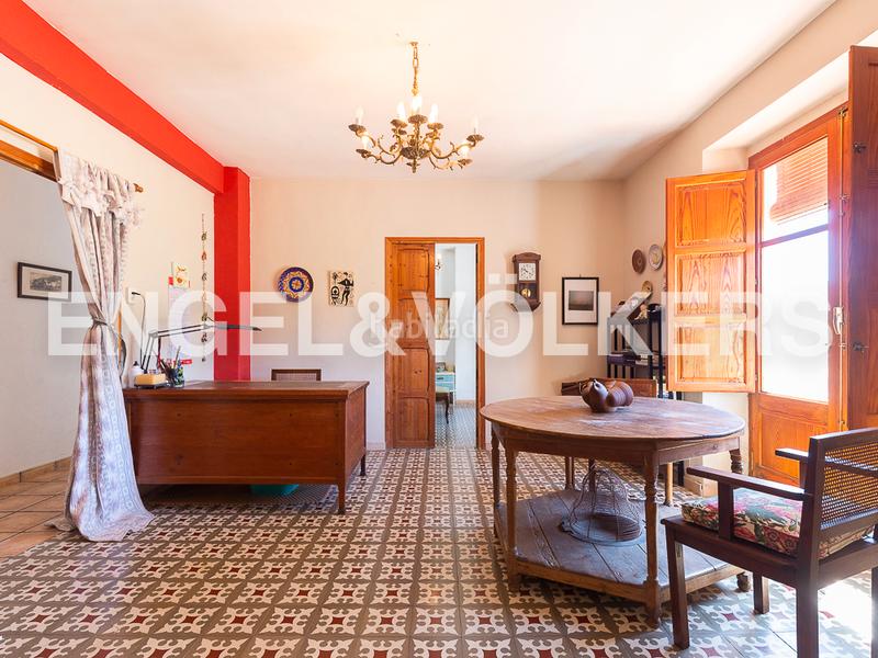 Foto 55518a39-350f-467a-ab59-6bf4e2b8d2cd. House with heating parking in Centro Ontinyent