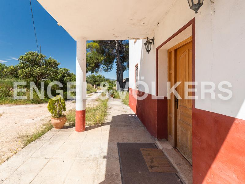 Foto 6d5ad0c2-3eb6-4f3f-b8d2-9e0a499f5e10. House with heating parking in Centro Ontinyent