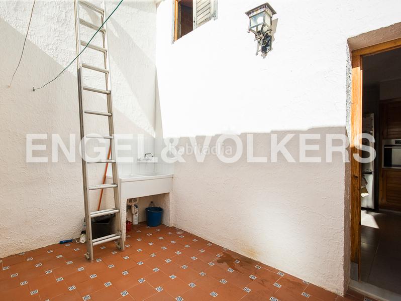 Foto 3a4e82d6-e51c-4bc9-b267-98aeea55fcd7. Haus mit heizung parking in Real de Gandía