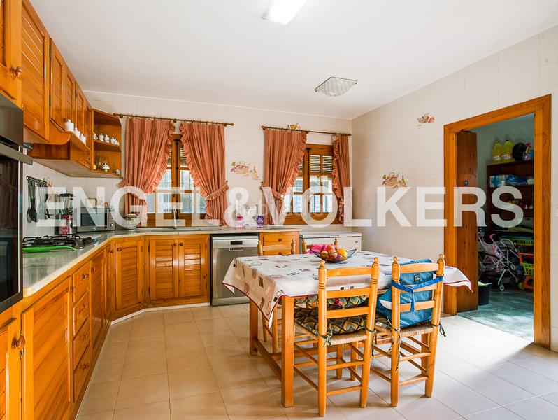 Foto 467056d6-4f9b-44c0-958d-b2d7fcbe3446. Haus mit heizung parking in Real de Gandía