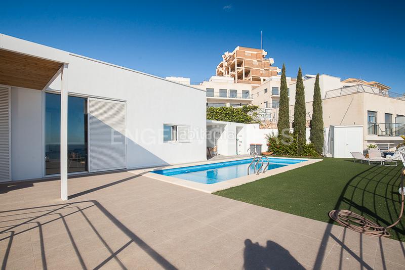 Foto 21249ed8-0bdf-4460-bddf-c81a508db8d1. Casa amb calefacció aparcament piscina a El Faro Cullera