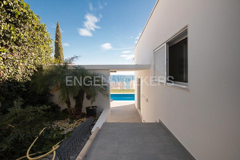 Foto 57ca8a98-712c-4232-879a-5a45d894e315. Casa amb calefacció aparcament piscina a El Faro Cullera