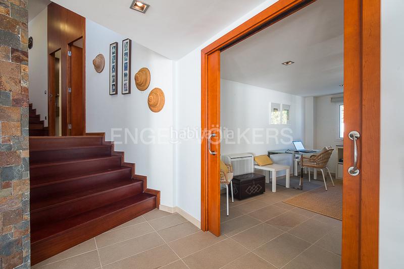 Foto b1d0a3c3-de8e-4b40-ac7c-b716f85b70f3. Casa amb calefacció aparcament piscina a El Faro Cullera
