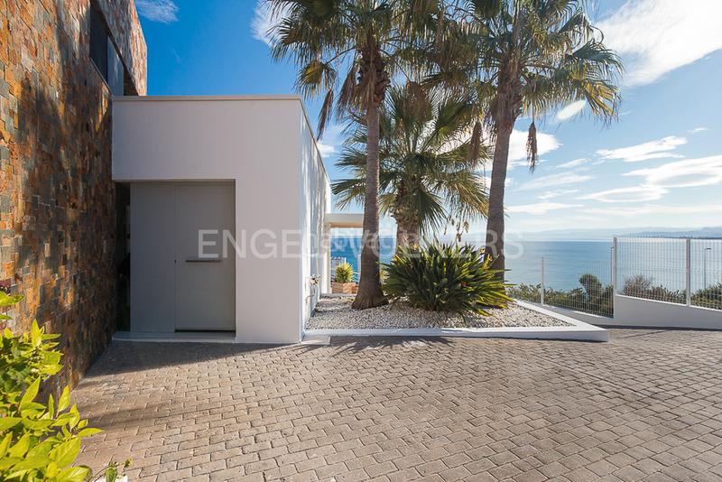 Foto f51d0a37-56cb-44bc-ac58-ec7e306a7f16. Casa amb calefacció aparcament piscina a El Faro Cullera