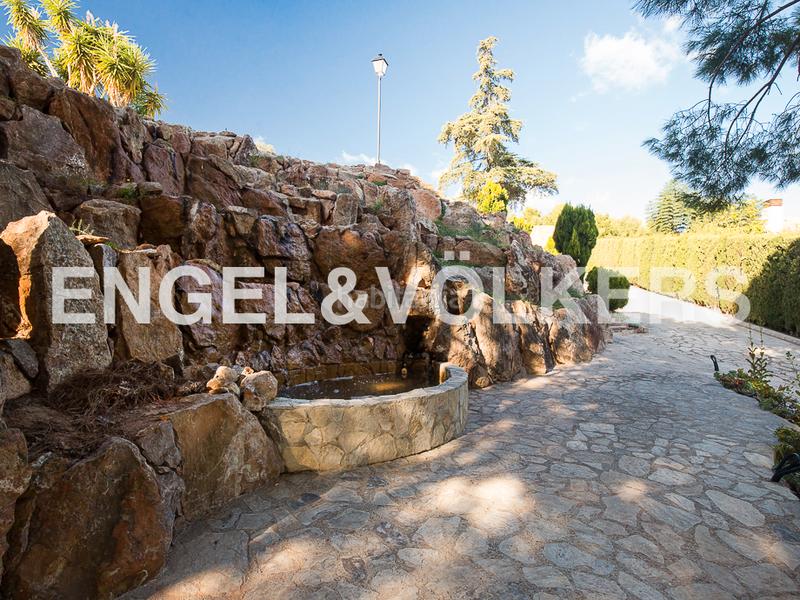 Foto b8b2d89e-2da3-4534-980f-e6e8868777f5. Terreno residenziale in Alfinach - Monasterios Puçol