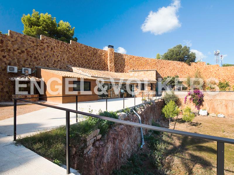 Foto d5588707-354f-4cb2-88da-d8432398408c. Terreno residenziale in Alfinach - Monasterios Puçol