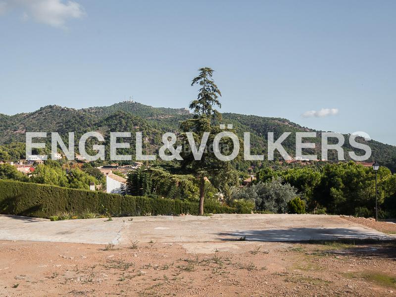 Foto dbe66880-2140-4a4c-bf4e-b22b445010bd. Terreno residenziale in Alfinach - Monasterios Puçol