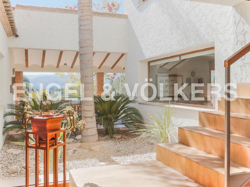 Foto 8ace19ea-8a46-4bfc-8988-f0796095923d. Casa impresionante chalet en El Pilar Ontinyent