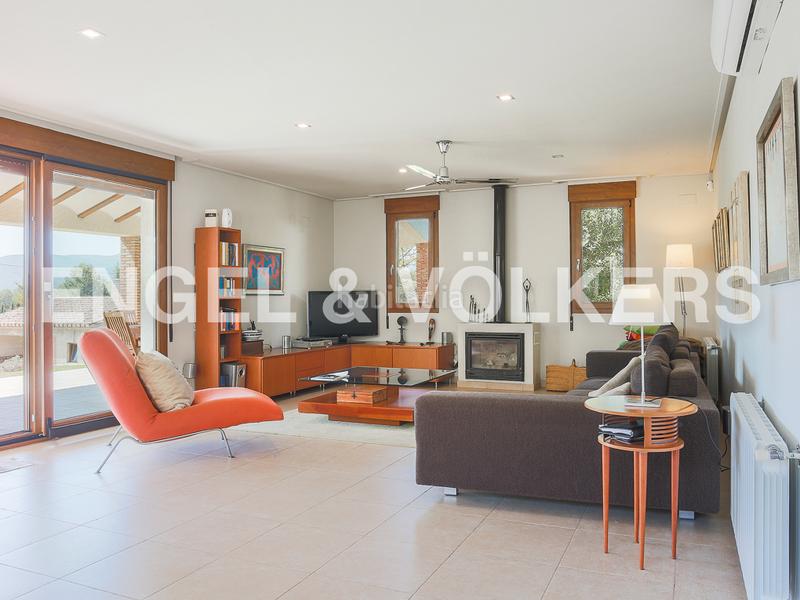 Foto 9e51840f-addc-41dc-8f7d-edee95342d04. Casa impresionante chalet en El Pilar Ontinyent