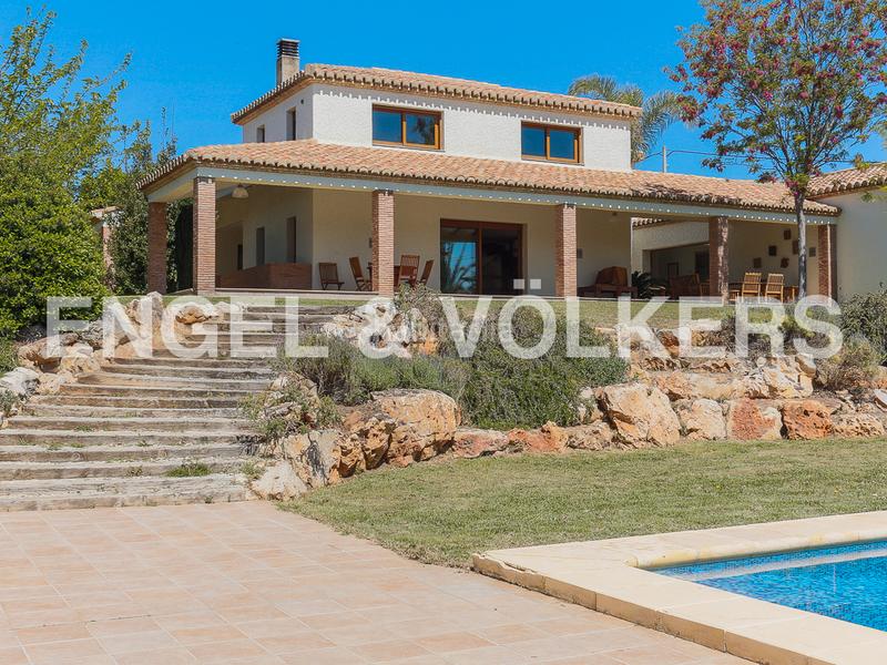 Foto a2874618-3602-4aaa-9830-7165988e144b. Casa impresionante chalet en El Pilar Ontinyent