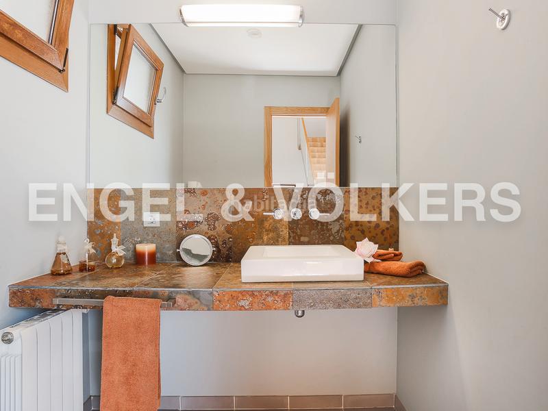 Foto b9838dc7-4898-4f92-b6e6-1751e90b6193. Casa impresionante chalet en El Pilar Ontinyent