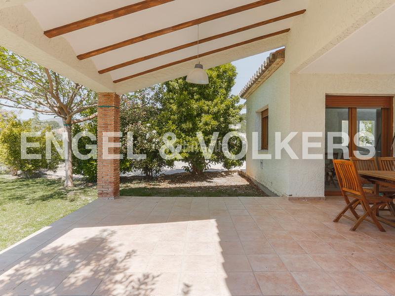 Foto befcd1d2-c477-481e-82ac-93d364c1ea66. Casa impresionante chalet en El Pilar Ontinyent