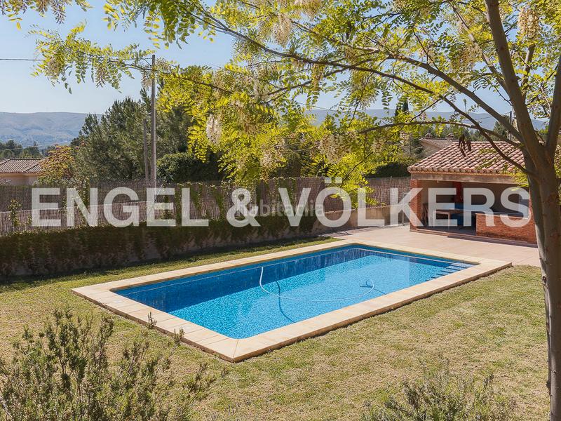 Foto c9a0e478-3c99-4857-8f98-f847cae57587. Casa impresionante chalet en El Pilar Ontinyent