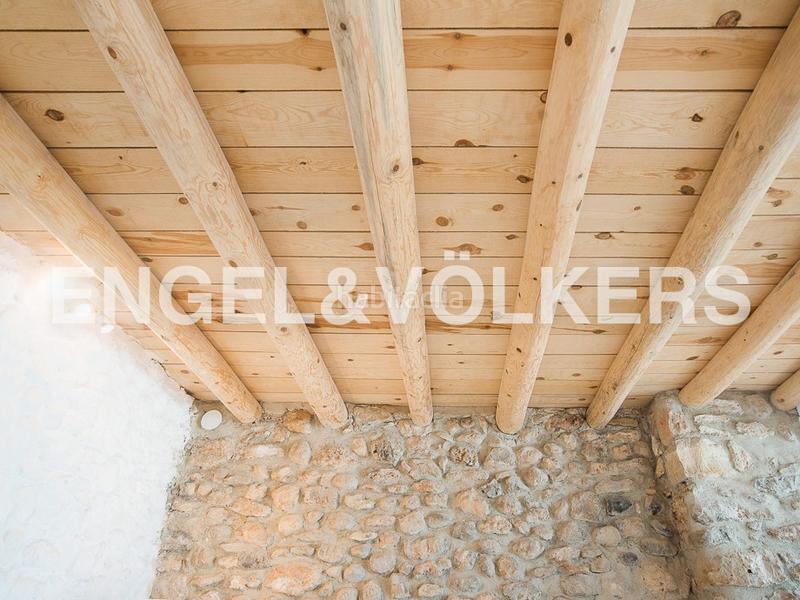 Foto f524b43d-9fbf-4708-929d-90e7d3b1f93c. Casa amb calefacció a Canet lo Roig