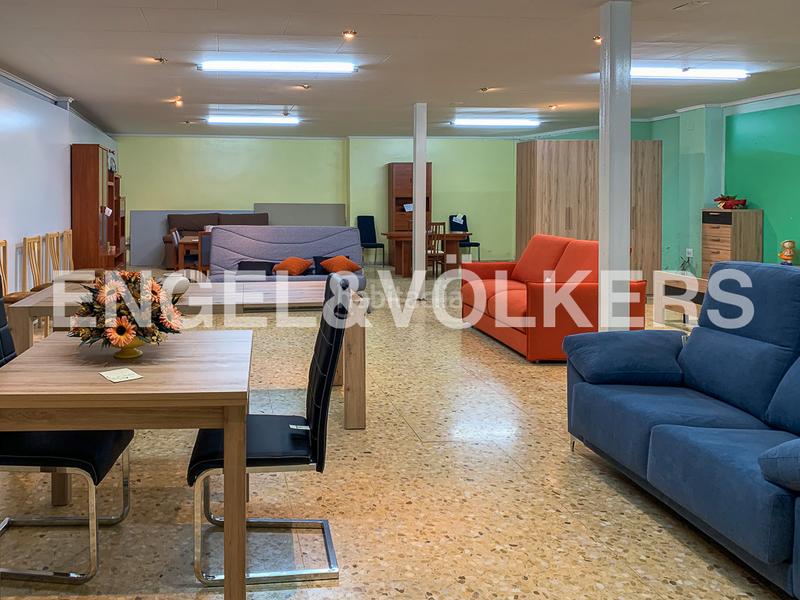 Foto aa08e0db-76c2-4d46-aa1e-d2982257cf8c. Casa adosada edificio en Utiel