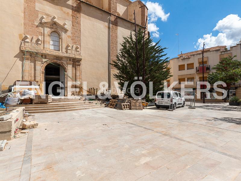 Foto b52e7228-6c08-4edf-819f-e3ac2fde9d5d. Casa adosada edificio en Utiel