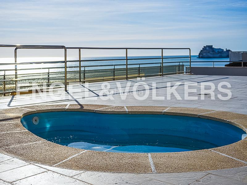 Foto aab3577a-eb53-4033-ae81-78aac7de66cc. Apartamento  con magnificas vistas en primera línea en Peñíscola