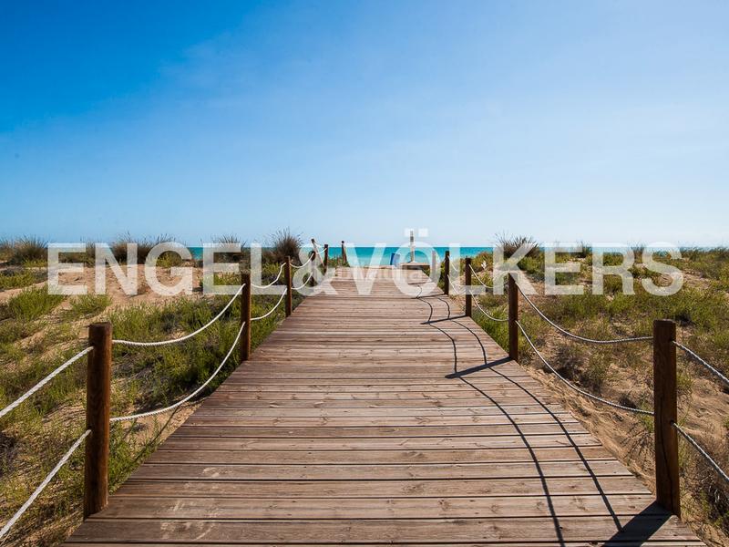 Foto d6937b8e-19a9-4735-b335-fb24ad017540. Apartamento  con magnificas vistas en primera línea en Peñíscola