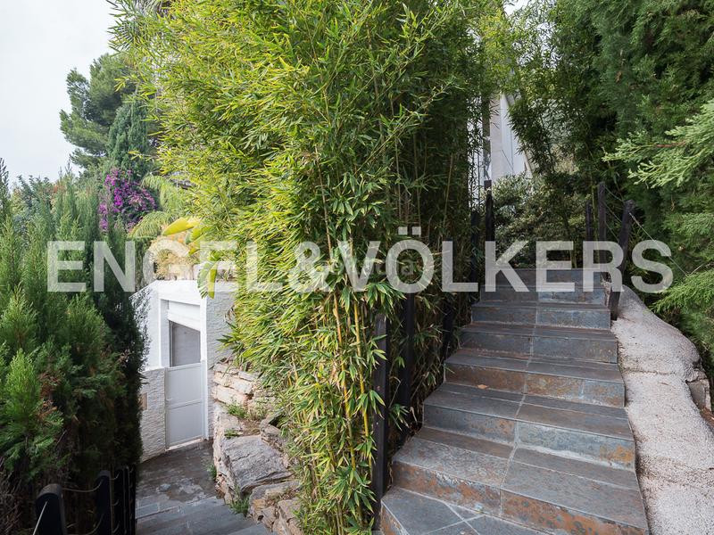 Foto 1081bb37-bad8-48cf-848a-0f82878a8d64. Maison avec chauffage parking piscine dans Gilet