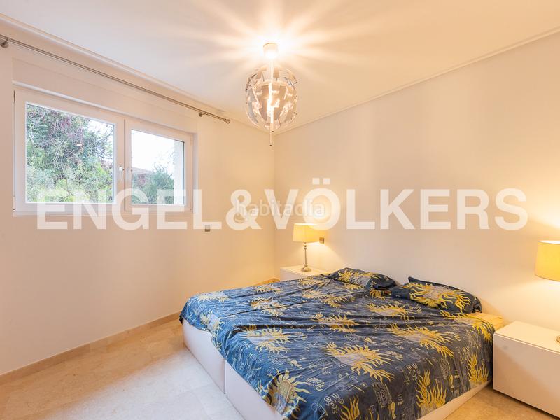 Foto 10f2ea1c-8f35-427f-af50-452fe7bf8efe. Maison avec chauffage parking piscine dans Gilet