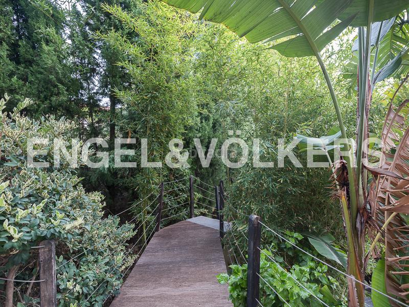 Foto 64da3c9d-a950-44d2-82be-b2c6d141192f. Maison avec chauffage parking piscine dans Gilet