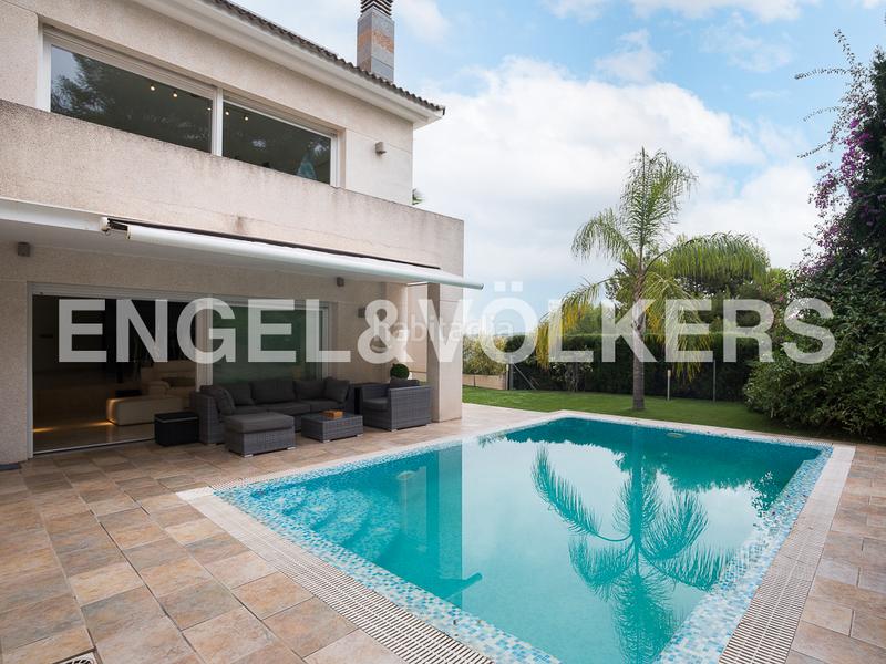 Foto 6ec0b36f-c75f-4a88-b752-630c19f2049c. Maison avec chauffage parking piscine dans Gilet