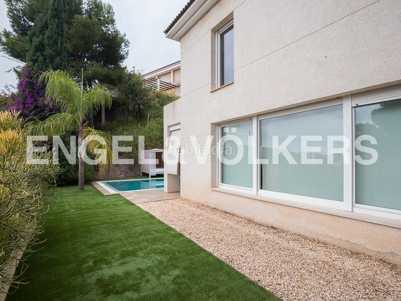 Foto 71583606-4c23-4e84-a31b-8b90ed6b5572. Maison avec chauffage parking piscine dans Gilet