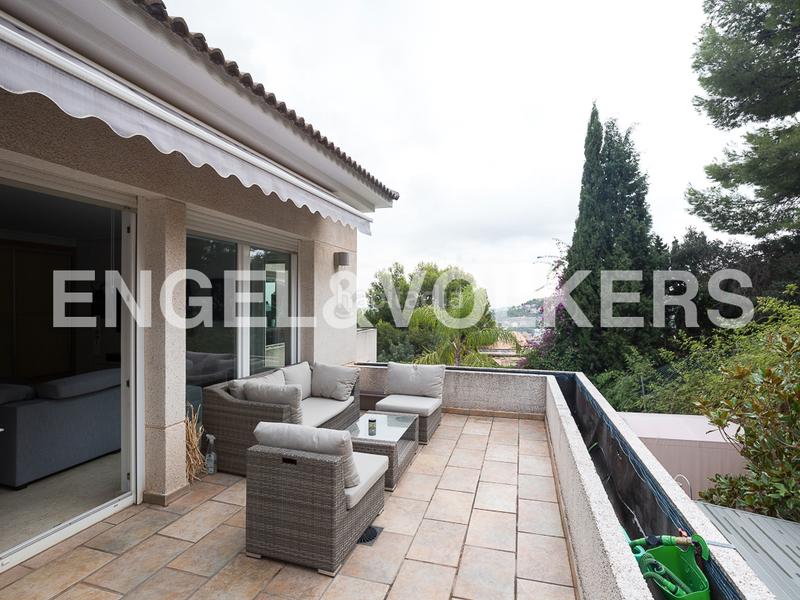 Foto 8a0db408-624e-4932-b09c-cd8db154aef3. Maison avec chauffage parking piscine dans Gilet