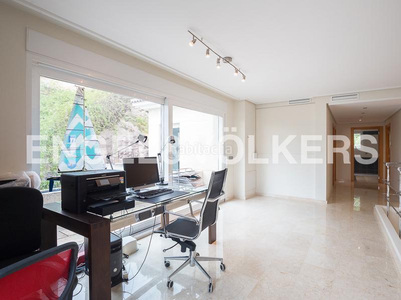 Foto 9dc8289d-ce25-4cfb-a526-48c3411f2c69. Maison avec chauffage parking piscine dans Gilet