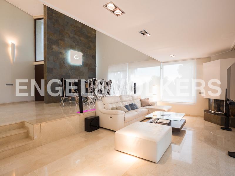 Foto a5e1217a-5a50-452e-b185-4a3f9c896996. Maison avec chauffage parking piscine dans Gilet