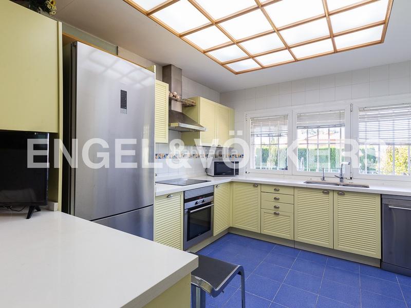 Foto 371e8b2d-5e81-4084-afab-0103ddd50b26. Haus mit heizung parking pool in Entrepinos Eliana (l´)